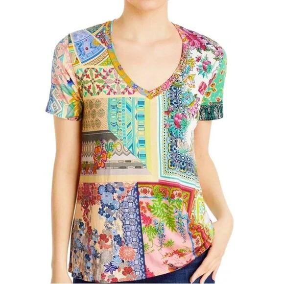 Johnny Was Top Womens Medium Anika Swing Tee Floral Knit Stretch Boho Bamboo - Picture 1 of 9